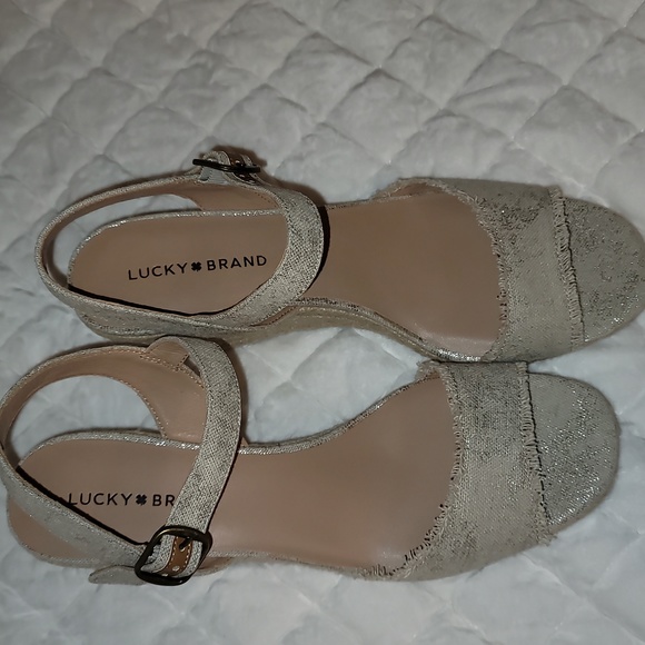 Lucky Brand Spring/Summer Sandals (New in Box) - Picture 8 of 10